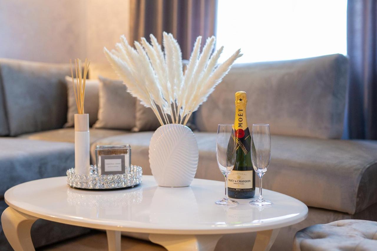 Luxury Apartments Jf Ραμπ Εξωτερικό φωτογραφία