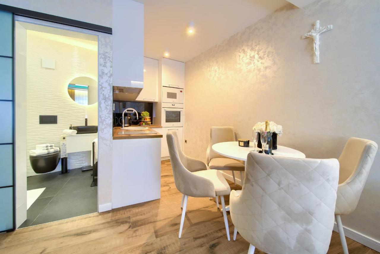 Luxury Apartments Jf Ραμπ Εξωτερικό φωτογραφία